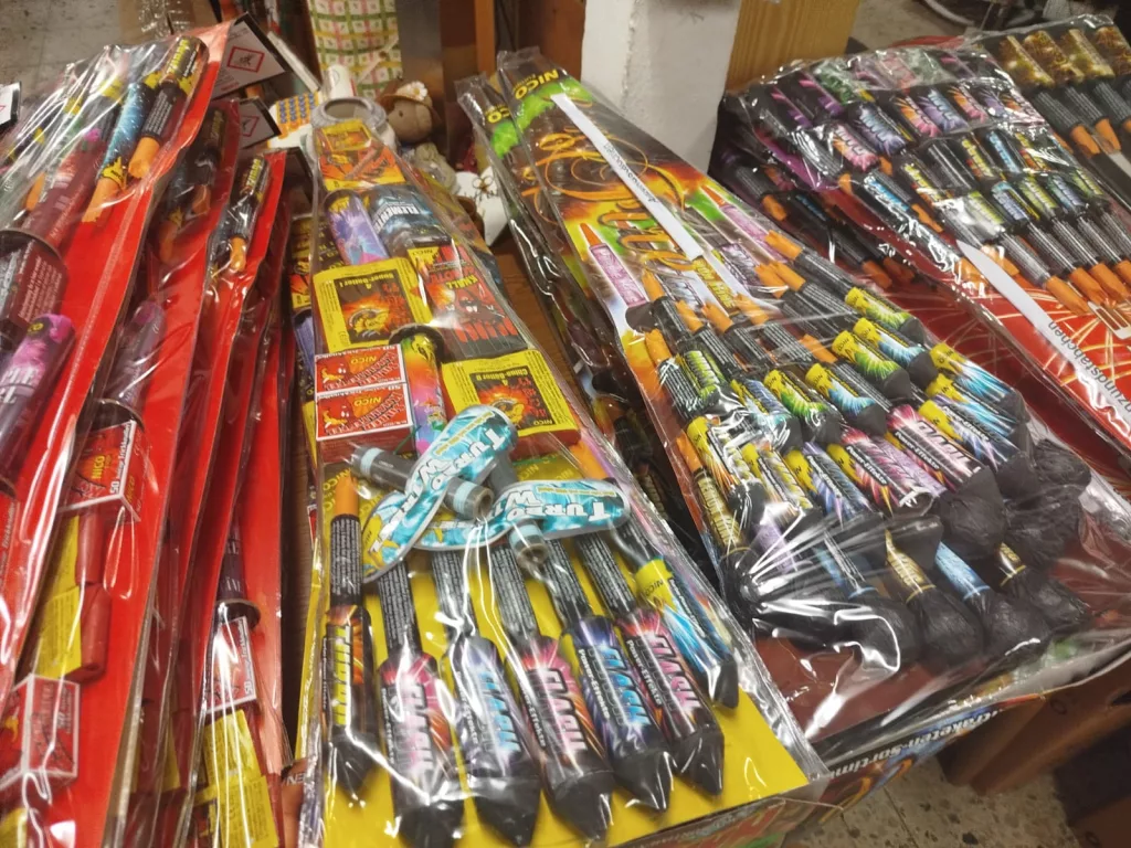 Bernadetas Bedburg Hau - 2025 Feuerwerksverkauf